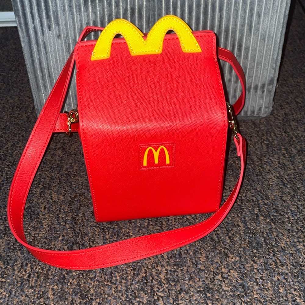 McDonald's Happy Meal Box Figural Crossbody
Bag - BoxLunch Exclusive